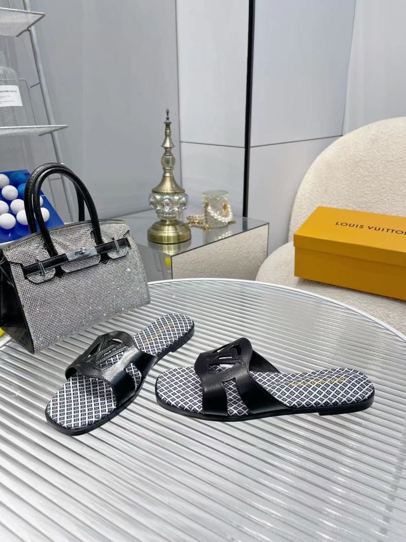 Louis Vuitton Slippers